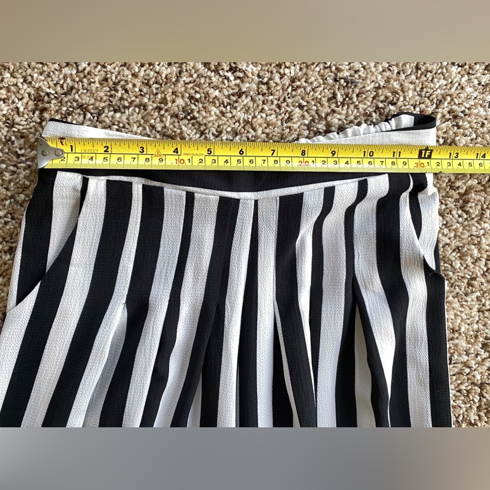 Tribeca Black White Striped Wide Leg crop Pants Pull On elastic waist 24"-28" - Picture 6 of 8